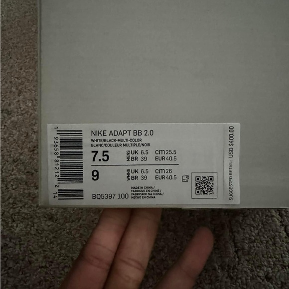 Brand new Nike Adapt never been worn - Picture 3 of 4